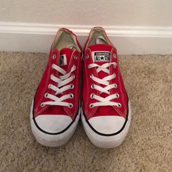 Converse Shoes - Red low top all star converse